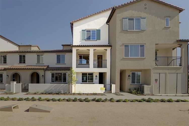 8487 Snapdragon Ln, Chino, CA 91708