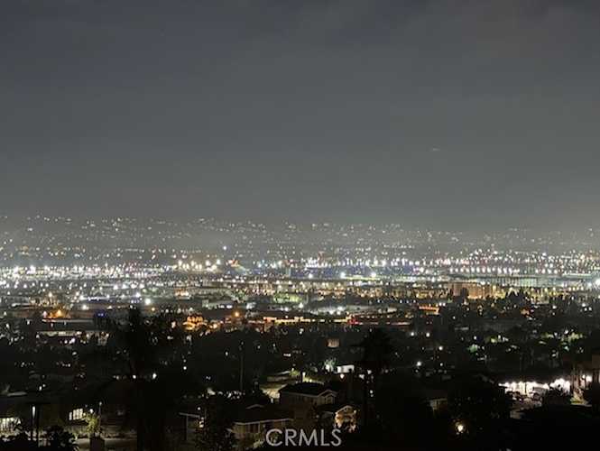 3003 Mesa Verde Dr, Burbank, CA 91504