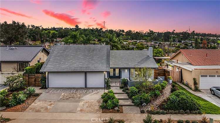 25242 Mawson, Laguna Hills, CA 92653