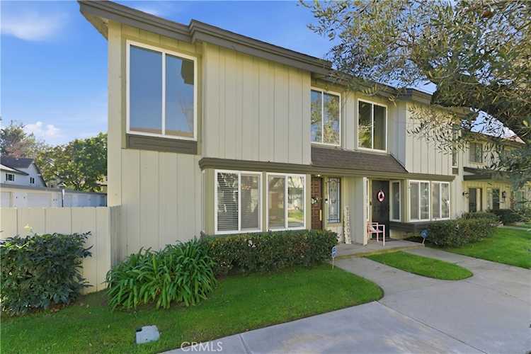 9712 Karmont, South Gate, CA 90280