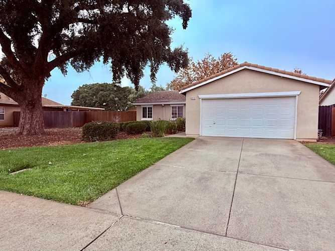 4272 Aubergine Way, Mather, CA 95655