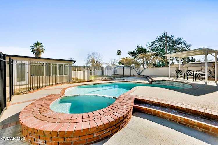 39202 Willowvale Rd, Palmdale, CA 93551