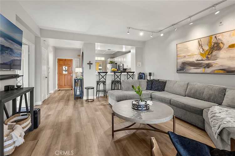 4512 Workman Mill #208, Whittier, CA 90601