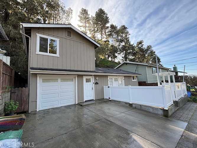 924 Sheffield, Cambria, CA 93428
