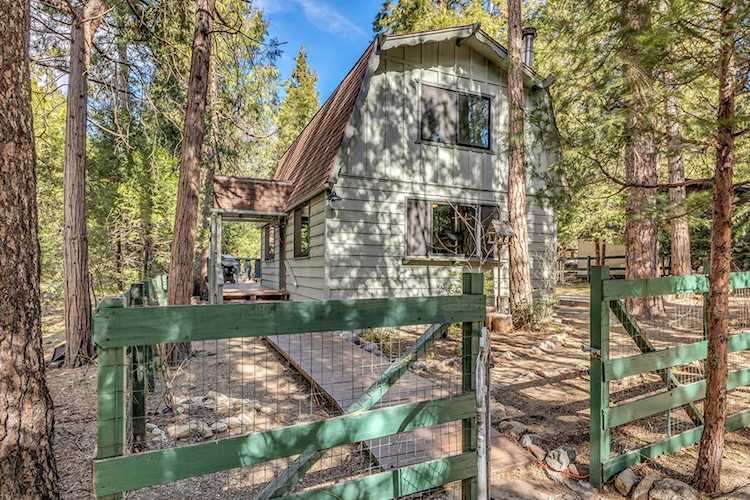 54820 S Circle Dr, Idyllwild, CA 92549