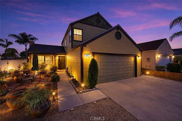 1907 Pepper Tree, Colton, CA 92324