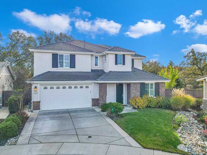 216 Crystal Pond Court, Roseville, CA 95661