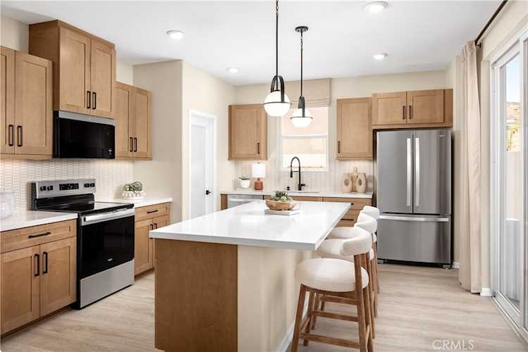 30608 Paul Ln, Winchester, CA 92596