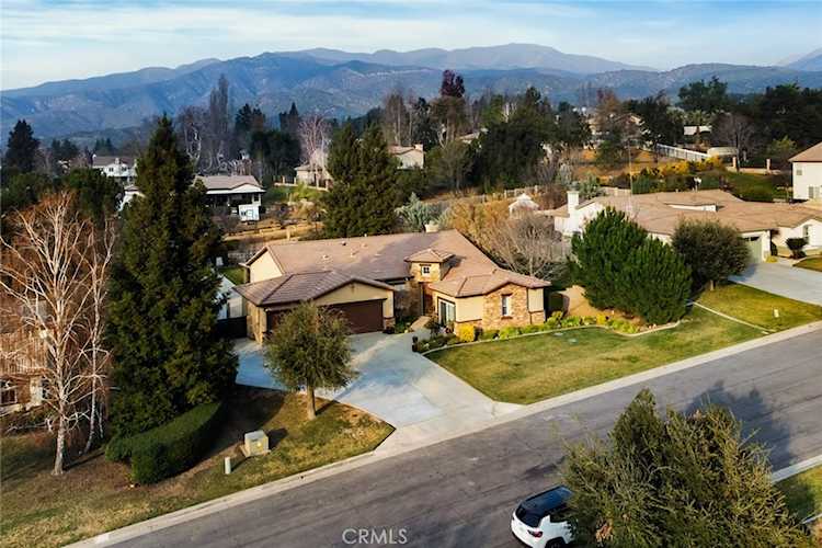 38808 Finch, Yucaipa, CA 92399