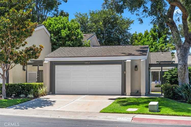 19858 Deep Harbor Dr, Huntington Beach, CA 92648