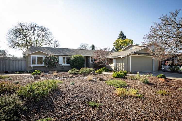 1011 Tulane Dr, Mountain View, CA 94040
