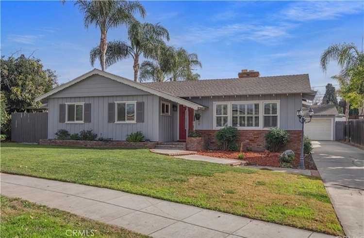 5604 Tower Rd, Riverside, CA 92506