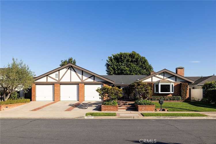 1430 Lincoln, Newport Beach, CA 92660