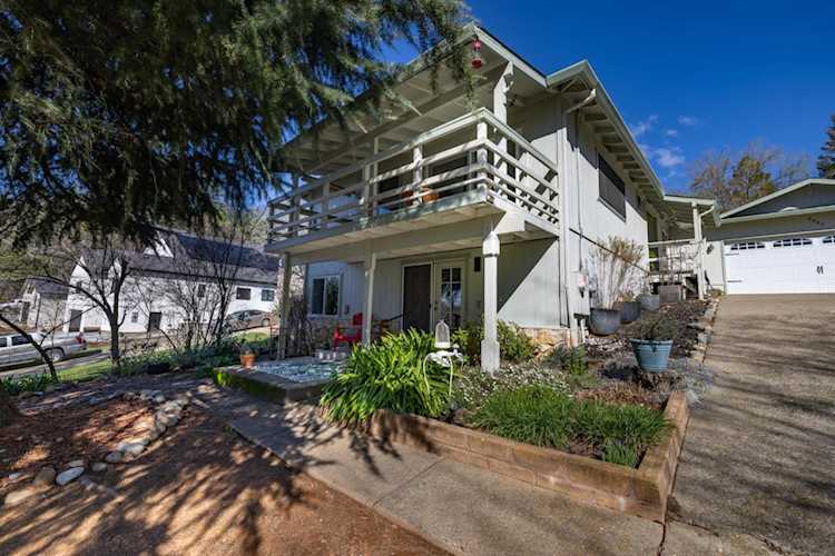 2843 Camino Heights Drive, Camino, CA 95709