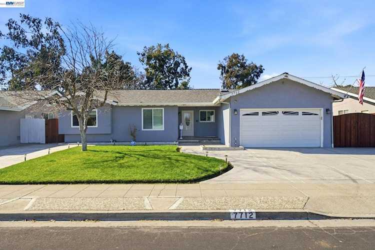 7712 7712 Canterbury Lane, Dublin, CA 94568-1936