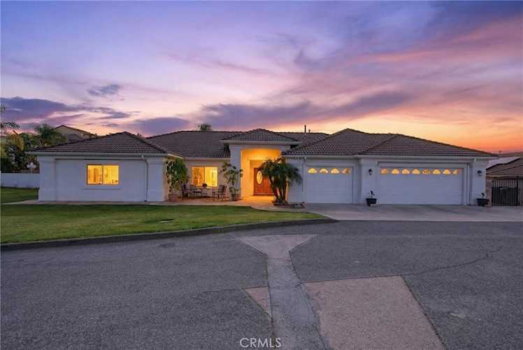 14029 Dove Canyon Dr, Riverside, CA 92503