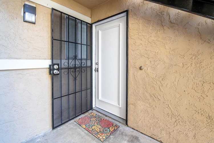 475 N Midway Dr #106, Escondido, CA 92027