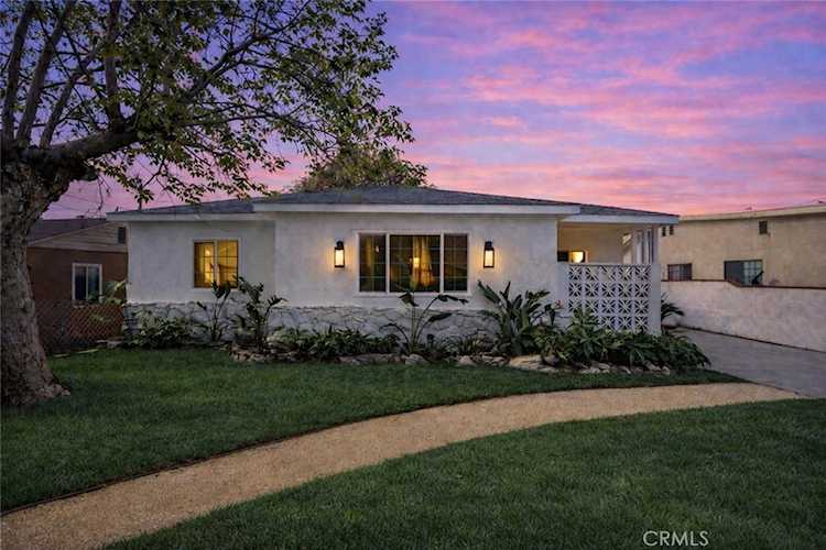 10315 Amboy Ave, Pacoima, CA 91331