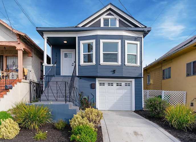 2912 2912 E 22nd St, Oakland, CA 94601