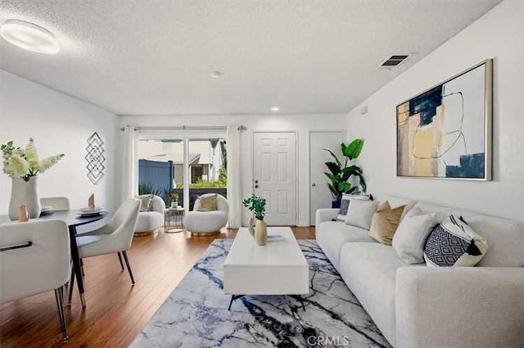 1663 Caffrey, West Covina, CA 91791