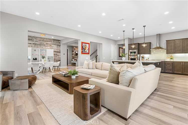 20 Entonar Rd, Rancho Mission Viejo, CA 92694