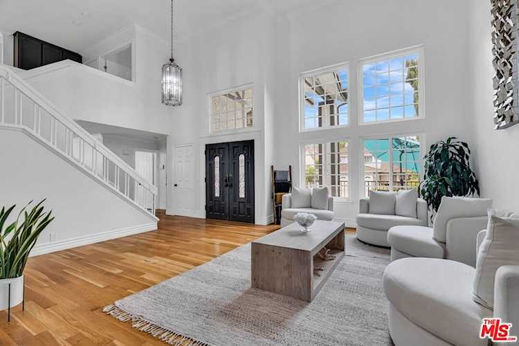 3225 Futura, Thousand Oaks, CA 91362