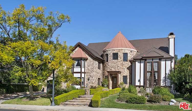 4618 Westchester Dr, Woodland Hills, CA 91364