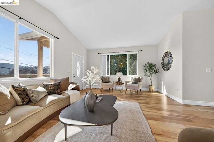 4273 4273 Santa Rita Rd, El Sobrante, CA 94803