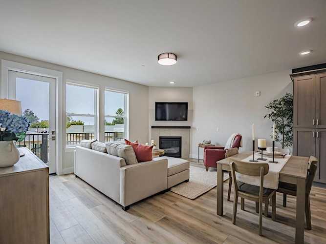 111 Aptos Village Way #2, Aptos, CA 95003