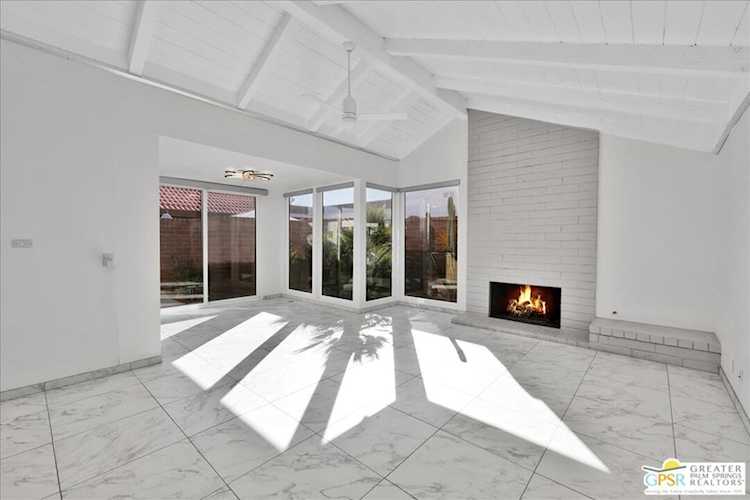 2490 Miramonte Circle #B, Palm Springs, CA 92264