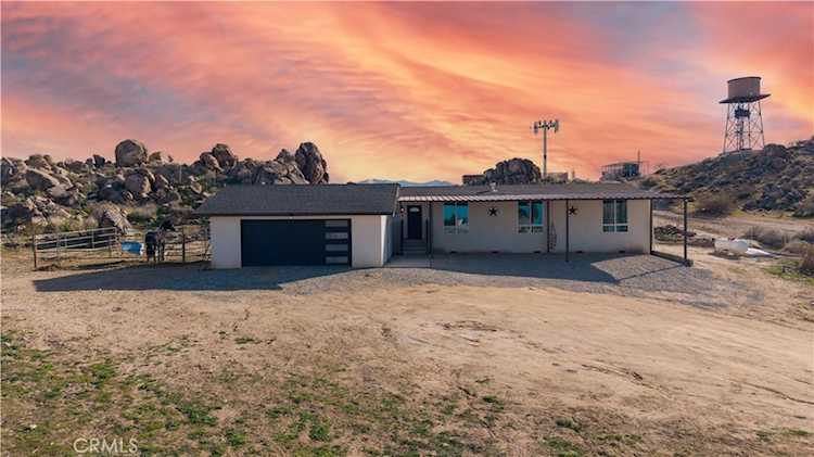 40004 E 171st, Palmdale, CA 93591