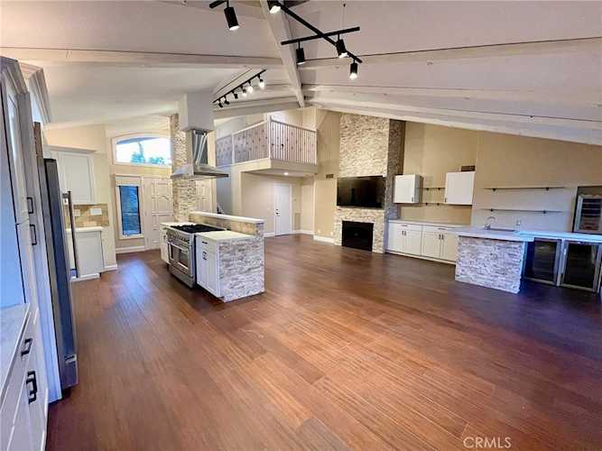 38194 Oaktree Loop, Murrieta, CA 92562