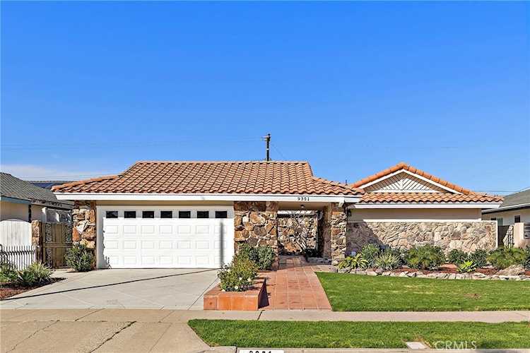 9351 Leilani, Huntington Beach, CA 92646