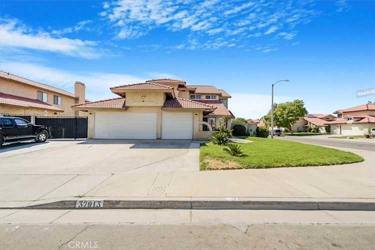 37913 E 53rd St, Palmdale, CA 93552