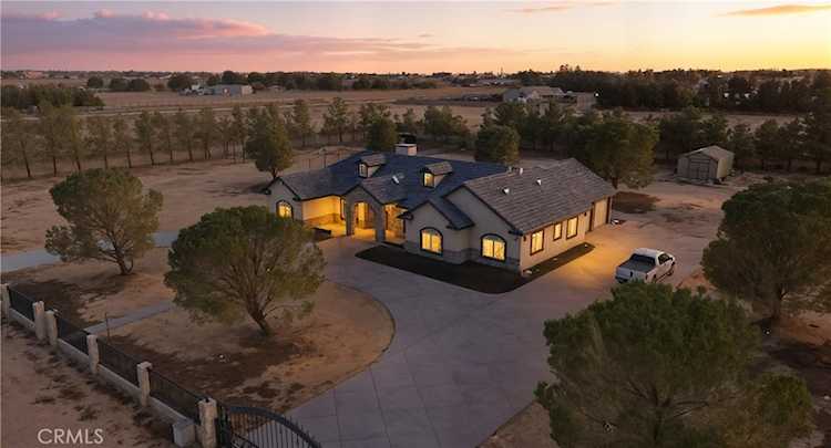 49239 80th Street W, Lancaster, CA 93536