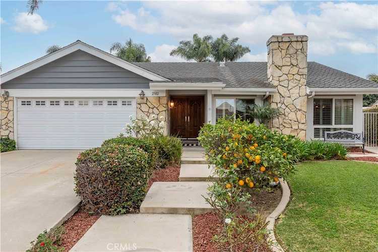 2502 W Adams St, Santa Ana, CA 92704