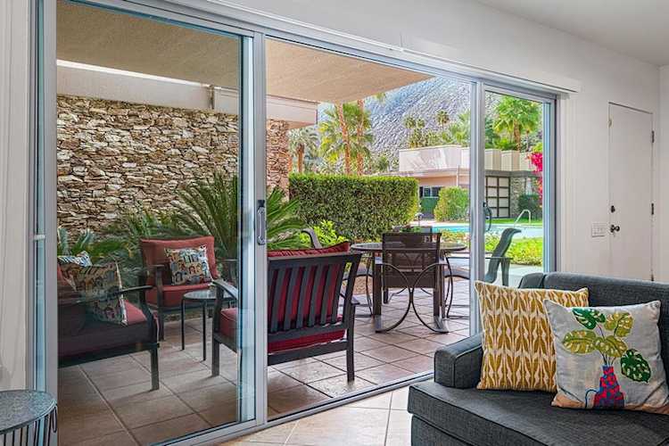 500 W Arenas Rd #4, Palm Springs, CA 92262