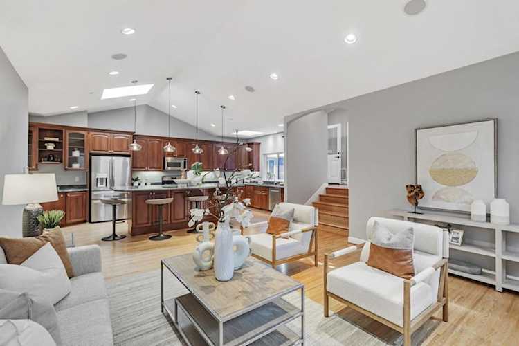 241 42nd Ave, San Mateo, CA 94403