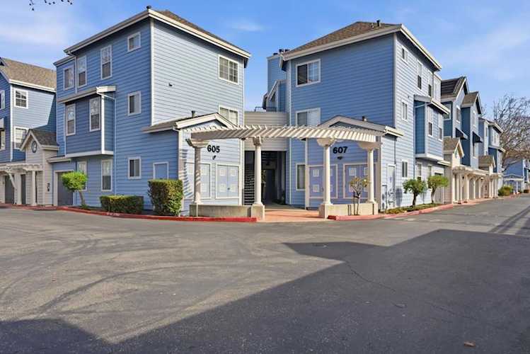 607 Arcadia Terrace #204, Sunnyvale, CA 94085