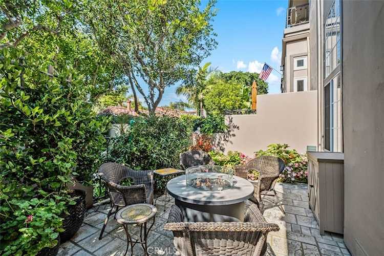 19373 Peachtree, Huntington Beach, CA 92648
