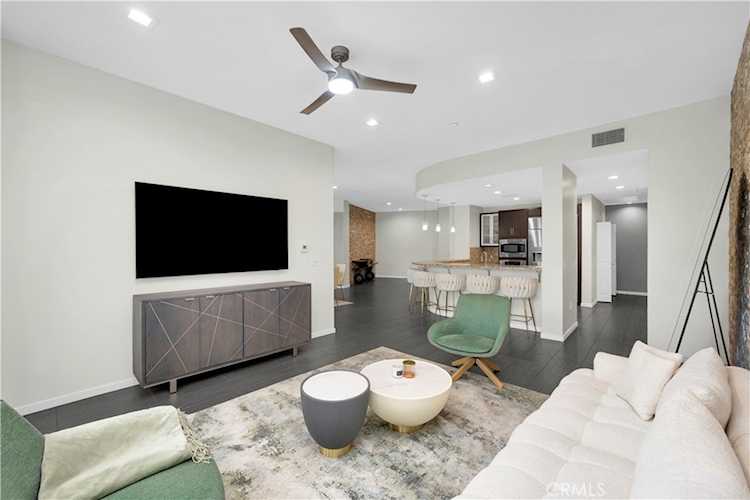 21 Gramercy #220, Irvine, CA 92612