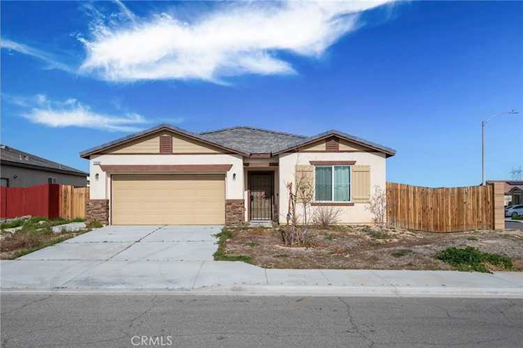 11458 Helena St, Adelanto, CA 92301