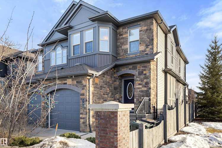 19 Gilmore Way, Spruce Grove, AB T7X 0M3