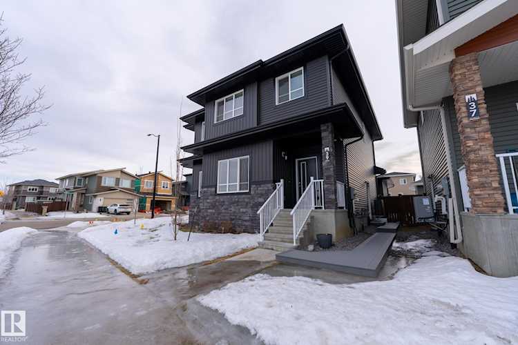 39 Fenwyck Boulevard, Spruce Grove, AB T7X 0Z1