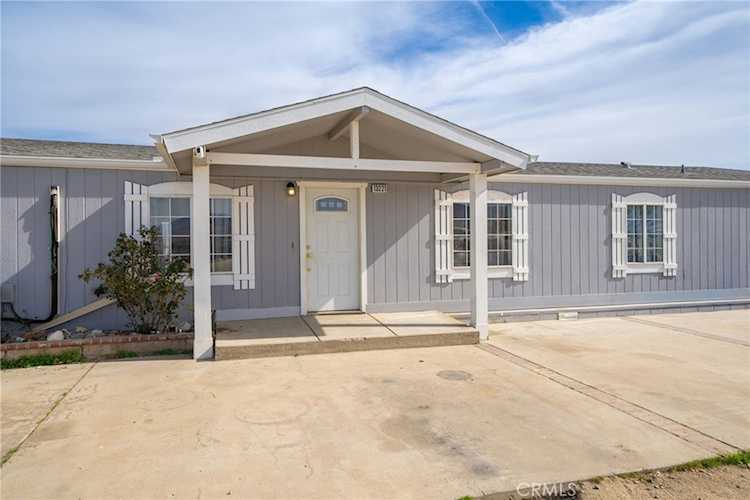 13221 Arena Rd, Pinon Hills, CA 92372