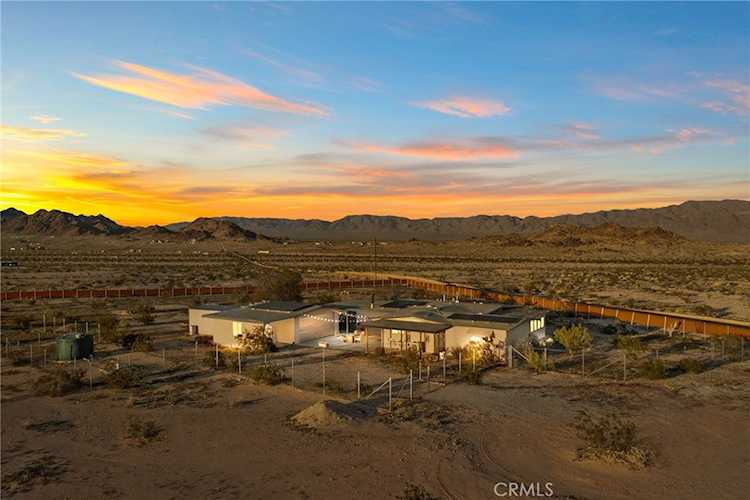 3910 Gayley Ln, 29 Palms, CA 92277