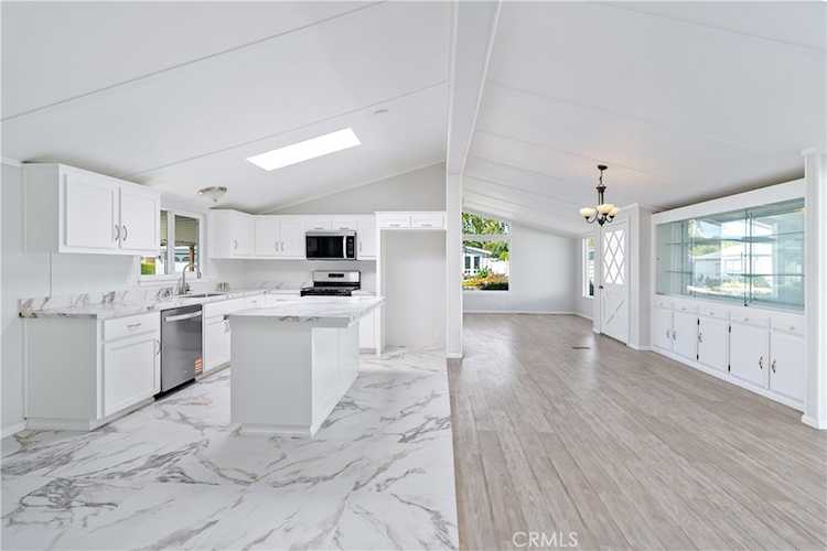 4 Dove Ct, Paso Robles, CA 93446