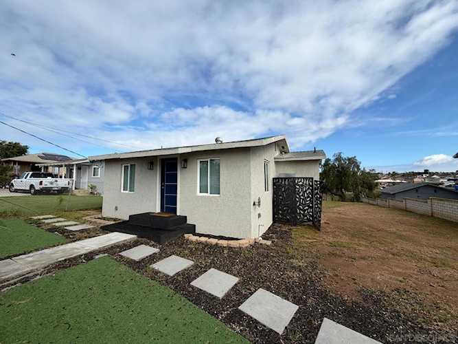 2959 Ridgeway Dr, National City, CA 91950