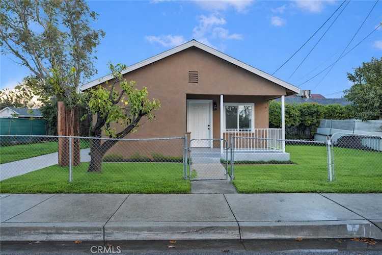 659 S 7th St, Colton, CA 92324