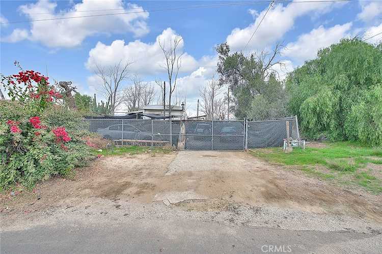 29570 13 Th St, Nuevo, CA 92567